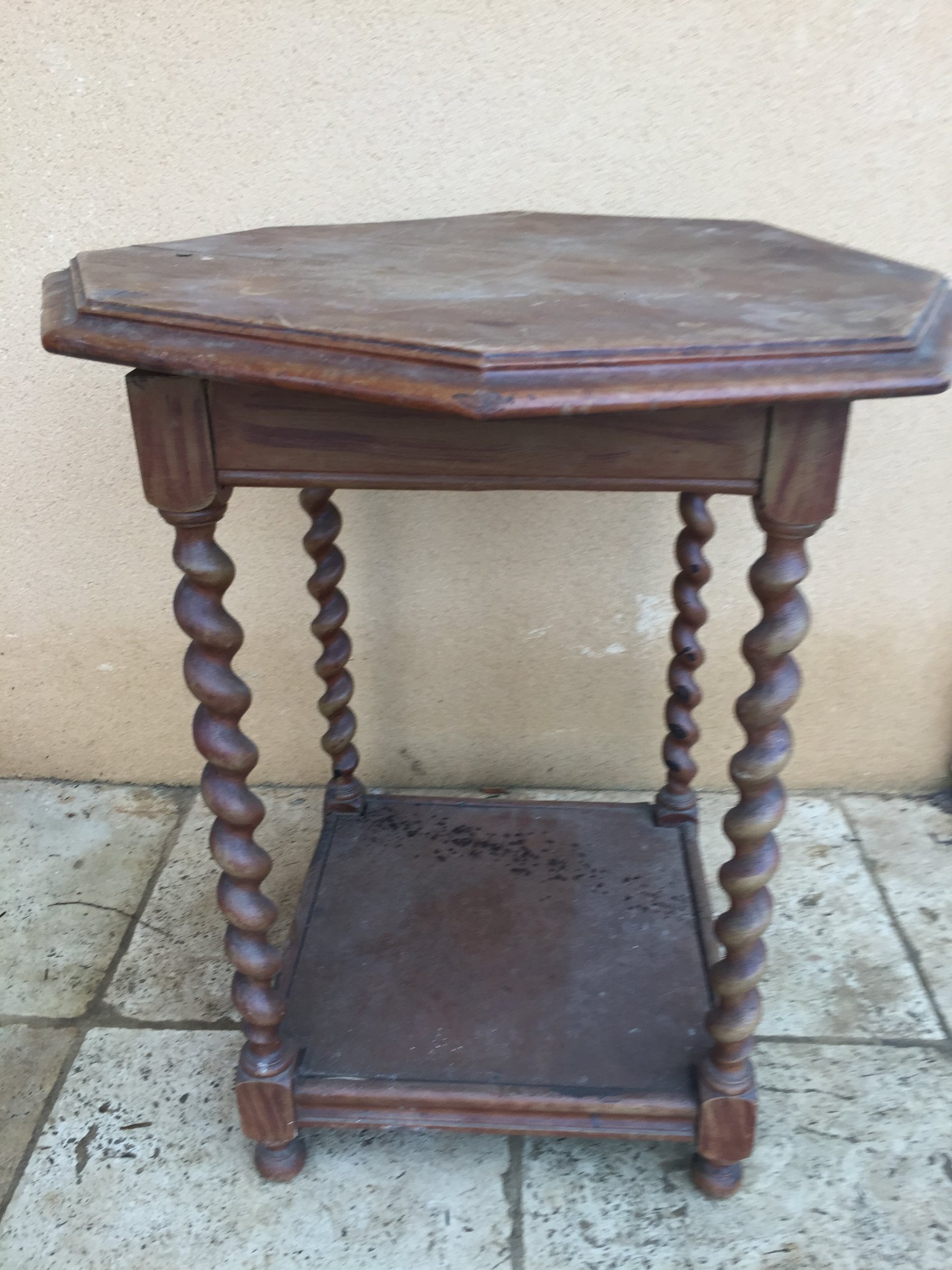 Meuble ancien avant le relooking